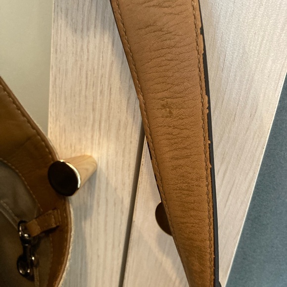 COACH EUC 07'  LEATHERWARE SHOULDER BAG CREAM/BRWN/SLVR 10×12 ARM CANDY - Picture 9 of 15